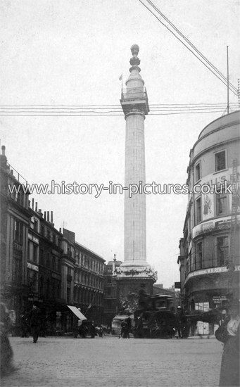 The Monument, London. c.1904.